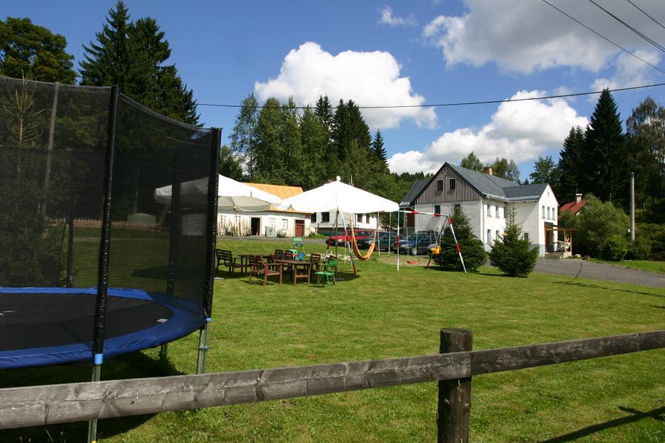 Jeleni Chata Skladanka Lučany nad Nisou Buitenkant foto